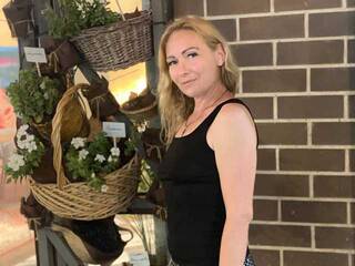 Erotiska video tērzēšana -Amelia---