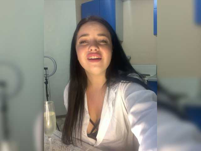 Apraides ekrānuzņēmumi -Louise-