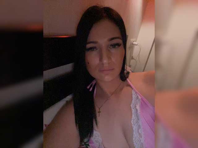 Fotogrāfijas _UkRaiNo4Ka_ Hello) I go only to private chat. Before private chat 150 tokens are prepaid. On the car 192827 tokens
