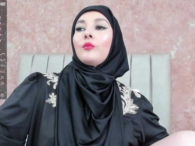 Fotogrāfijas -rachel- ❤! Welcome to my room! I am a shy girl but I like to enjoy the pleasure of life...I can take off my hijab in private, ❤just for you❤ :big_115