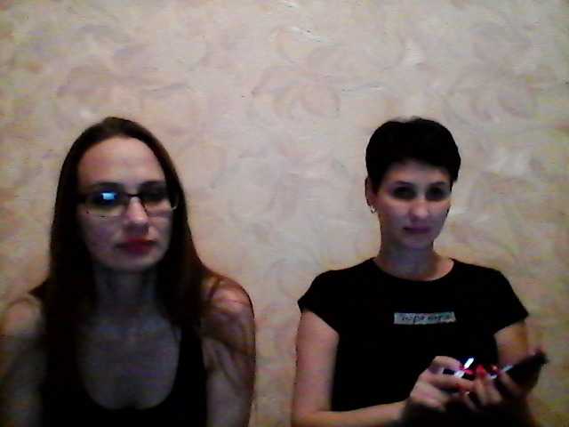 Apraides ekrānuzņēmumi -TwiXXX-