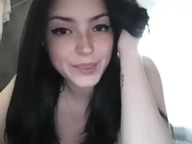 Apraides ekrānuzņēmumi Misskristin