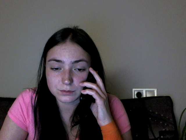 Apraides ekrānuzņēmumi Misskristin