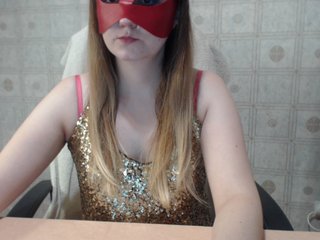 Fotogrāfijas 777Lora777 200 tokens and I make a sweet and funny dancing 2-3 minutes!