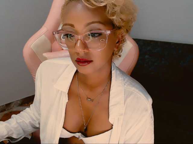 Apraides ekrānuzņēmumi Abby-liu