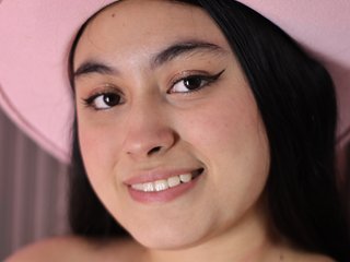 Erotiska video tērzēšana Abril-Jhons