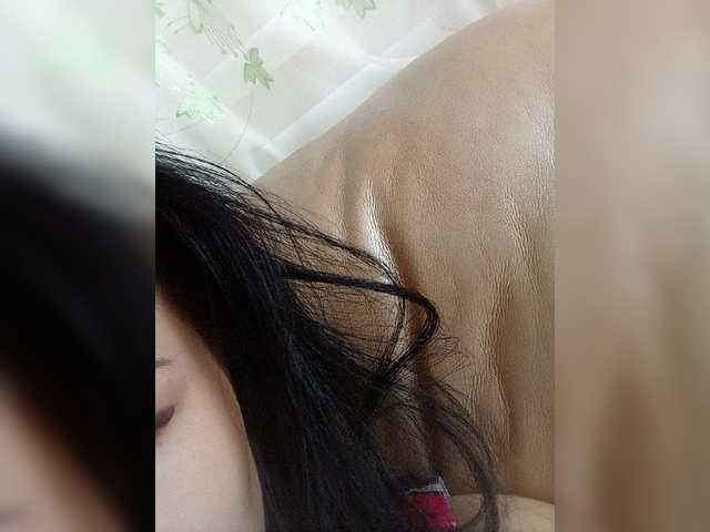 Apraides ekrānuzņēmumi Adelyat