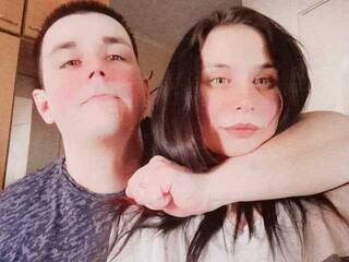 Erotiska video tērzēšana AdelyaVlad