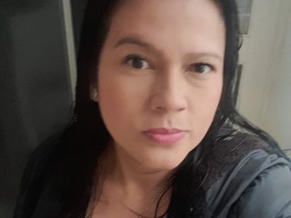 Erotiska video tērzēšana Adriana-Rodriguez