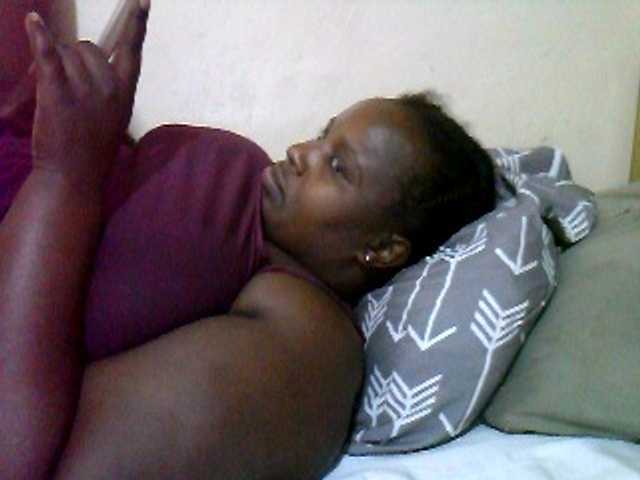 Apraides ekrānuzņēmumi AfricanBBw