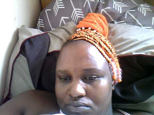 Apraides ekrānuzņēmumi AfricanBBw