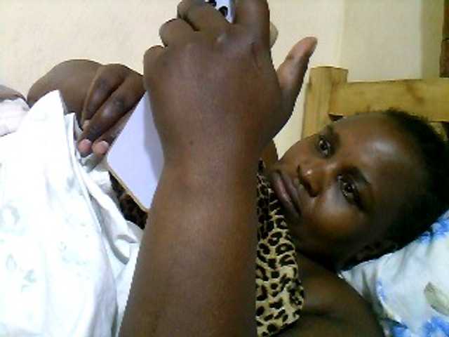 Apraides ekrānuzņēmumi AfricanBBw