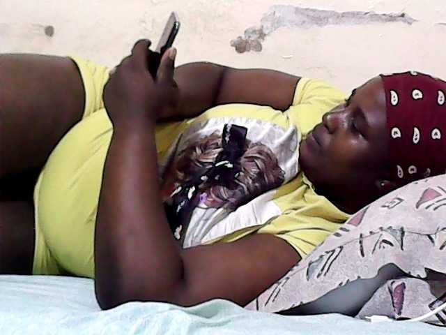 Apraides ekrānuzņēmumi AfricanBBw