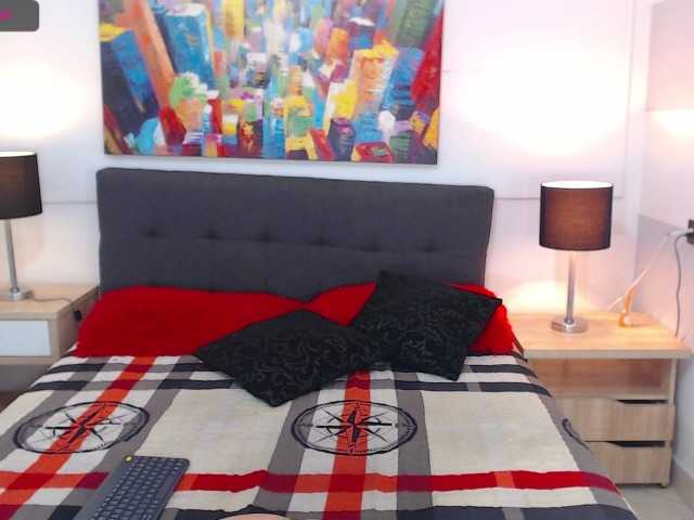 Apraides ekrānuzņēmumi Agathamonroe