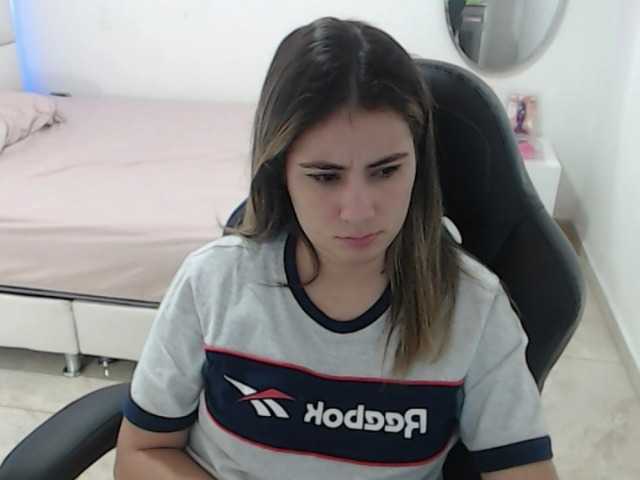 Apraides ekrānuzņēmumi Alanaperry