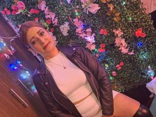 Erotiska video tērzēšana AlessadraJones