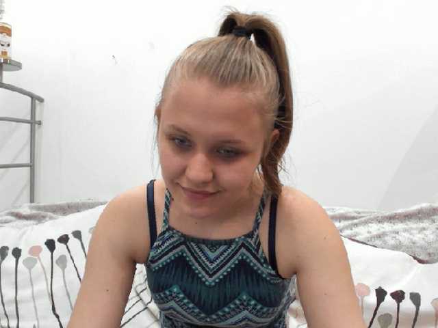 Fotogrāfijas alexanova018 Stay home! and have fun with me #blonde #cute #sexy #teen #18