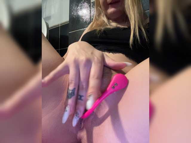 Fotogrāfijas Alice0Kitty SHOW WITH DILDO AND SQUIRT 2051 Favorite vibration 21