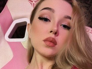 Erotiska video tērzēšana AliceDavidson