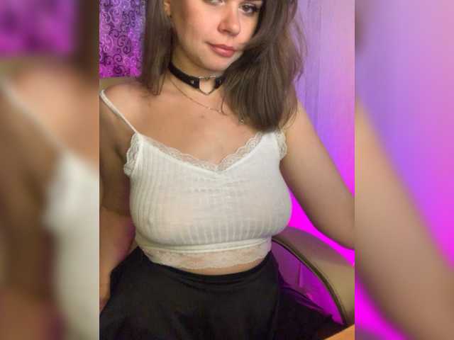 Apraides ekrānuzņēmumi Alisia_Purr