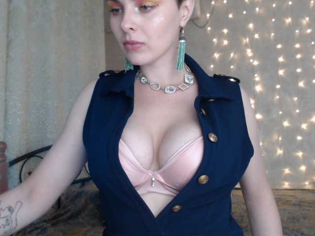 Apraides ekrānuzņēmumi AlienKamila