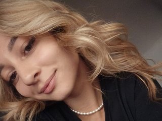 Erotiska video tērzēšana BlondeAlien