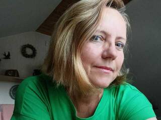 Erotiska video tērzēšana AlitsiaKiver