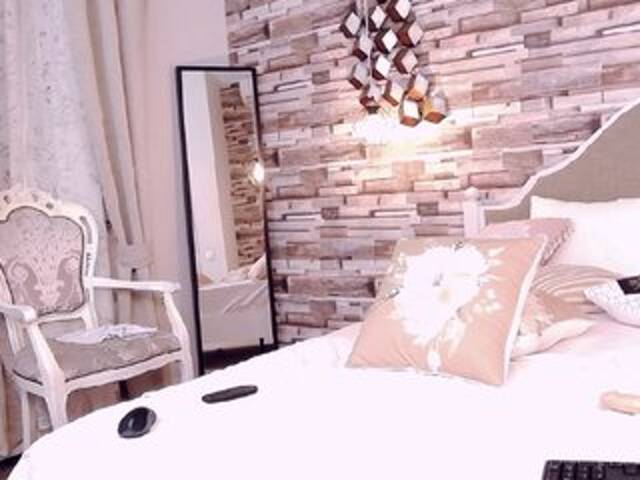 Apraides ekrānuzņēmumi AmeliaAngel