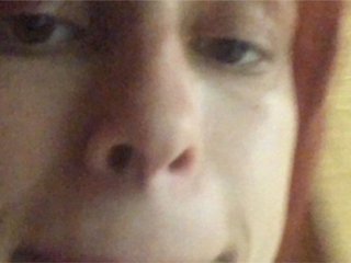 Apraides ekrānuzņēmumi Amy-Lee