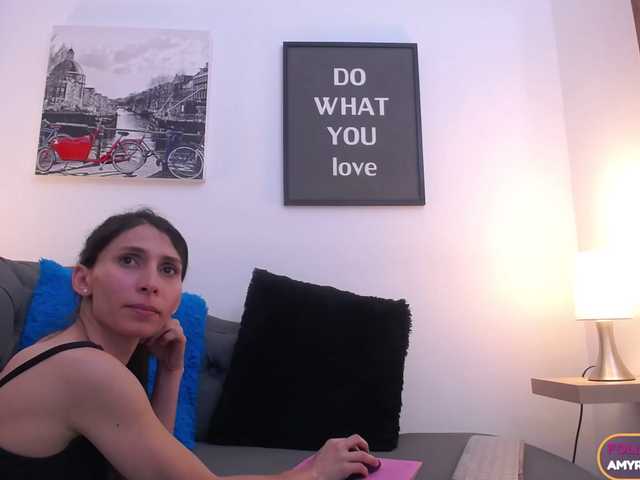 Apraides ekrānuzņēmumi amy-roller