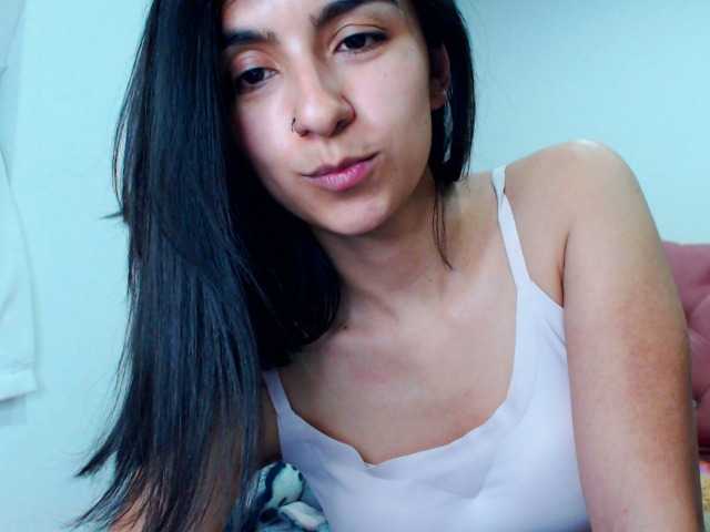 Apraides ekrānuzņēmumi AnahiBrowns