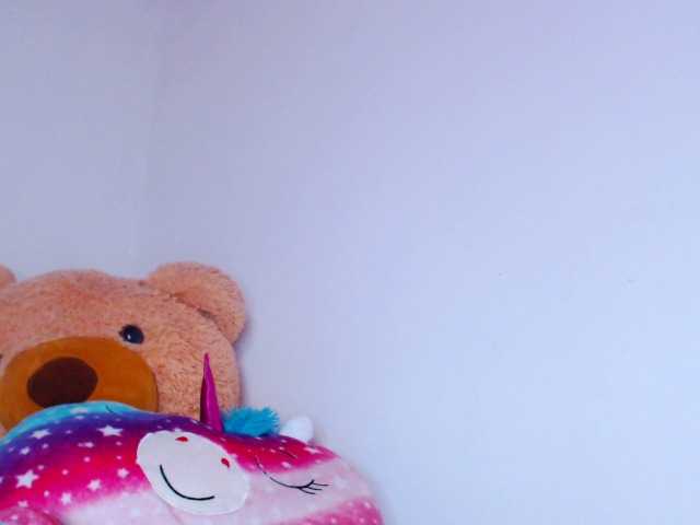 Apraides ekrānuzņēmumi AnahiBrowns