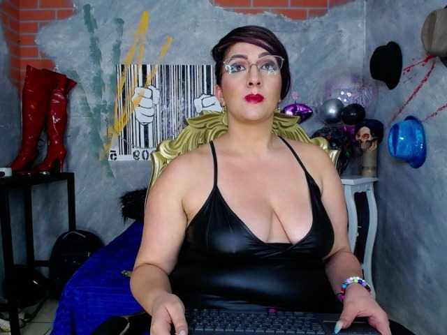 Fotogrāfijas AndreaFetish welcome to my room heavy and dirty talk!!! any request must be accompanied by tokens #femdom #anal #squirt #bdsm #heels #smoke #mature #mistress #deepthroat #cei #joi #fetish #strapon #sph #bigtit