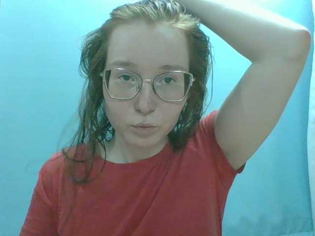 Apraides ekrānuzņēmumi RED-Foxxxyyy