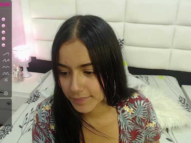 Fotogrāfijas angelicarios- Welcome guys, I'm new here and I really want to meet a gentleman to have a good time together. #Daddysgirl #18 #teen#latina