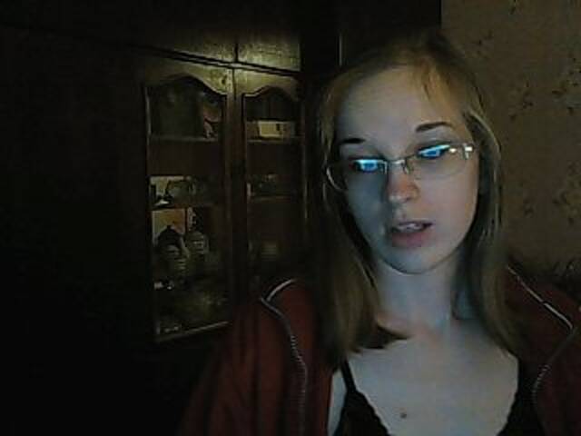 Apraides ekrānuzņēmumi Angelpussy1