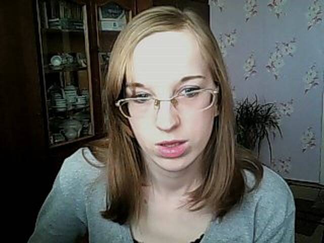 Apraides ekrānuzņēmumi Angelpussy1