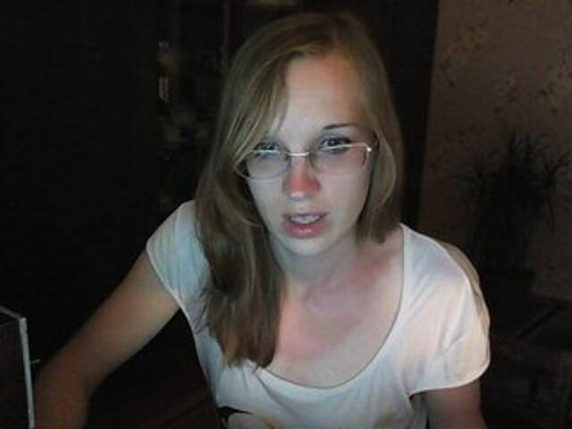 Apraides ekrānuzņēmumi Angelpussy1