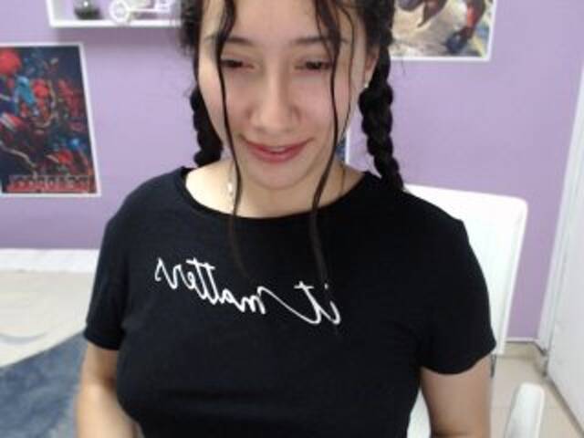 Apraides ekrānuzņēmumi Anniesclub