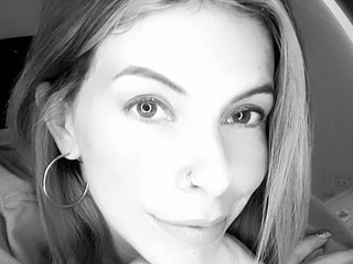 Erotiska video tērzēšana AnthoniaRose