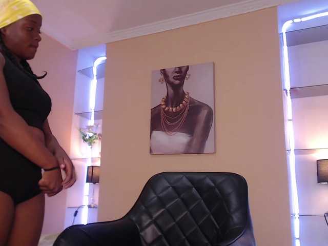 Fotogrāfijas antonella-dava hola bienvenidos a mi sala es un gusto que estén aquí #ebony #teen