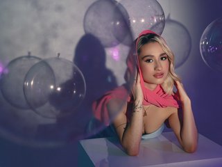 Erotiska video tērzēšana AntonellaHans