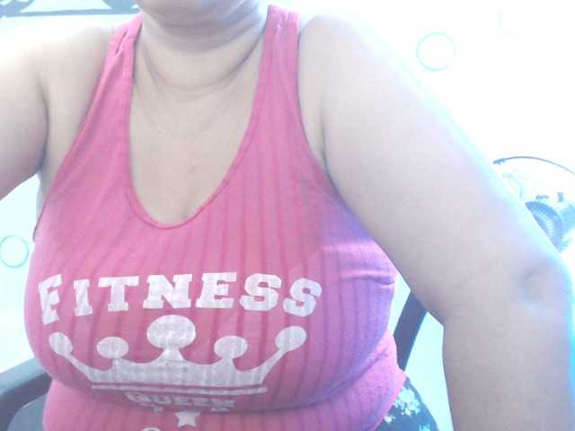 Fotogrāfijas ARDIMATURESEX #bbw #bigbelly #bigboobs #grandmother Lovense Lush : Device that vibrates longer at your tips and gives me pleasures #lovense