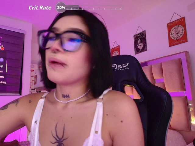Apraides ekrānuzņēmumi ArielMoore