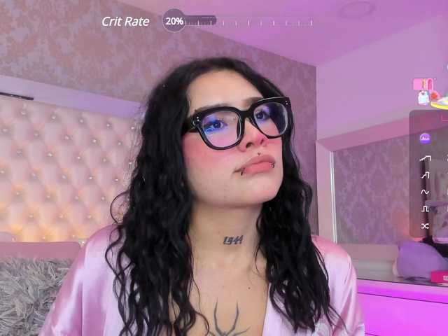 Apraides ekrānuzņēmumi ArielMoore