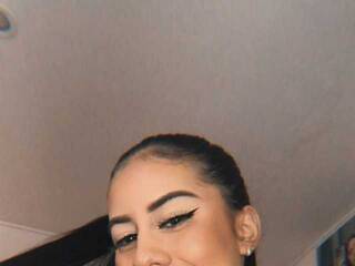 Erotiska video tērzēšana AriWeet