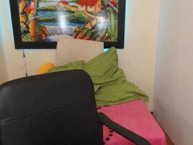 Apraides ekrānuzņēmumi Arleth-Hot