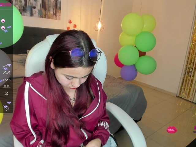 Apraides ekrānuzņēmumi AshelyGirl