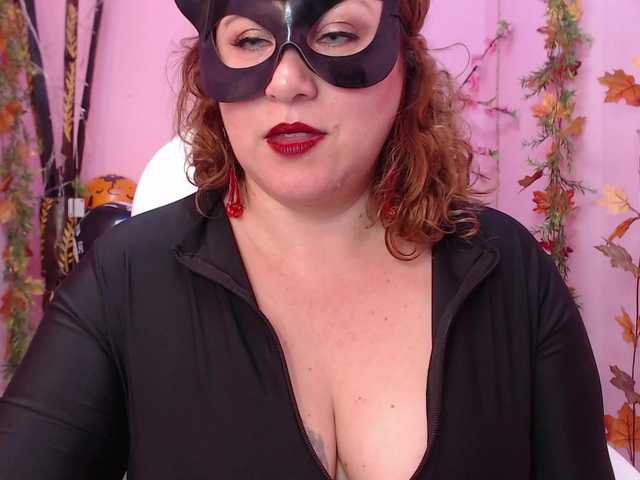 Fotogrāfijas Ashley-Zahir i'm in halloween season #squirt #asian #mature #bigboobs #milf