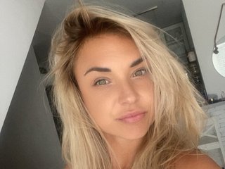 Erotiska video tērzēšana AshleyPerfect